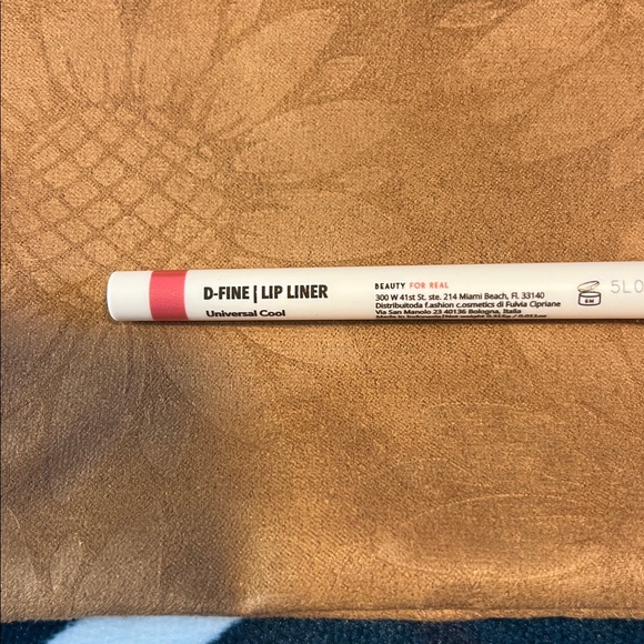 Lip set - Picture 4 of 6